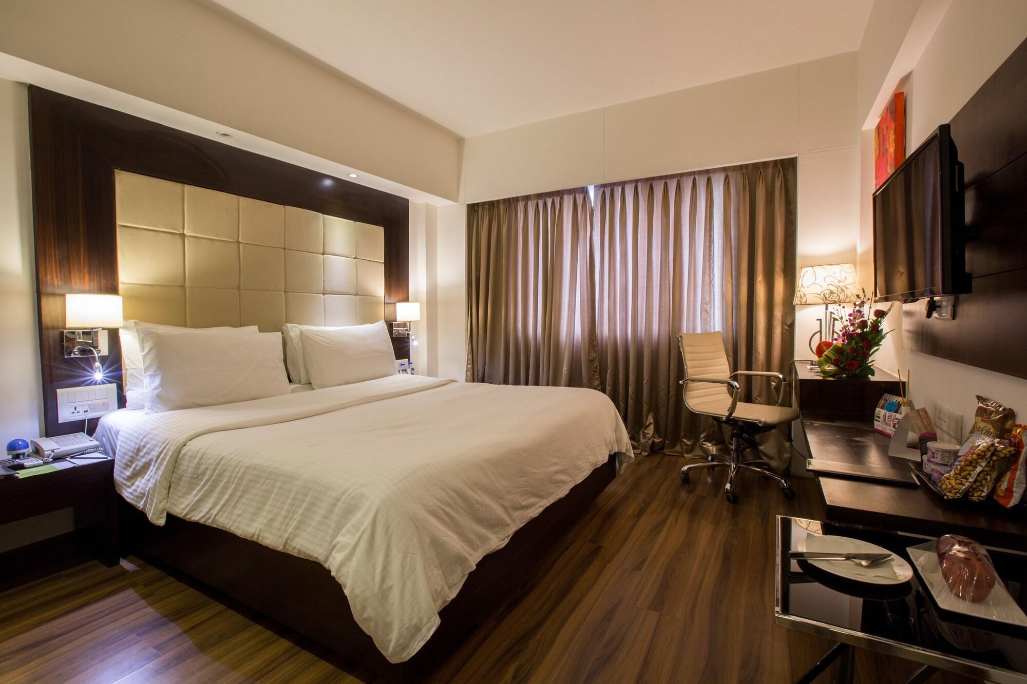 Regenta Central Harimangala Bharuch Екстер'єр фото