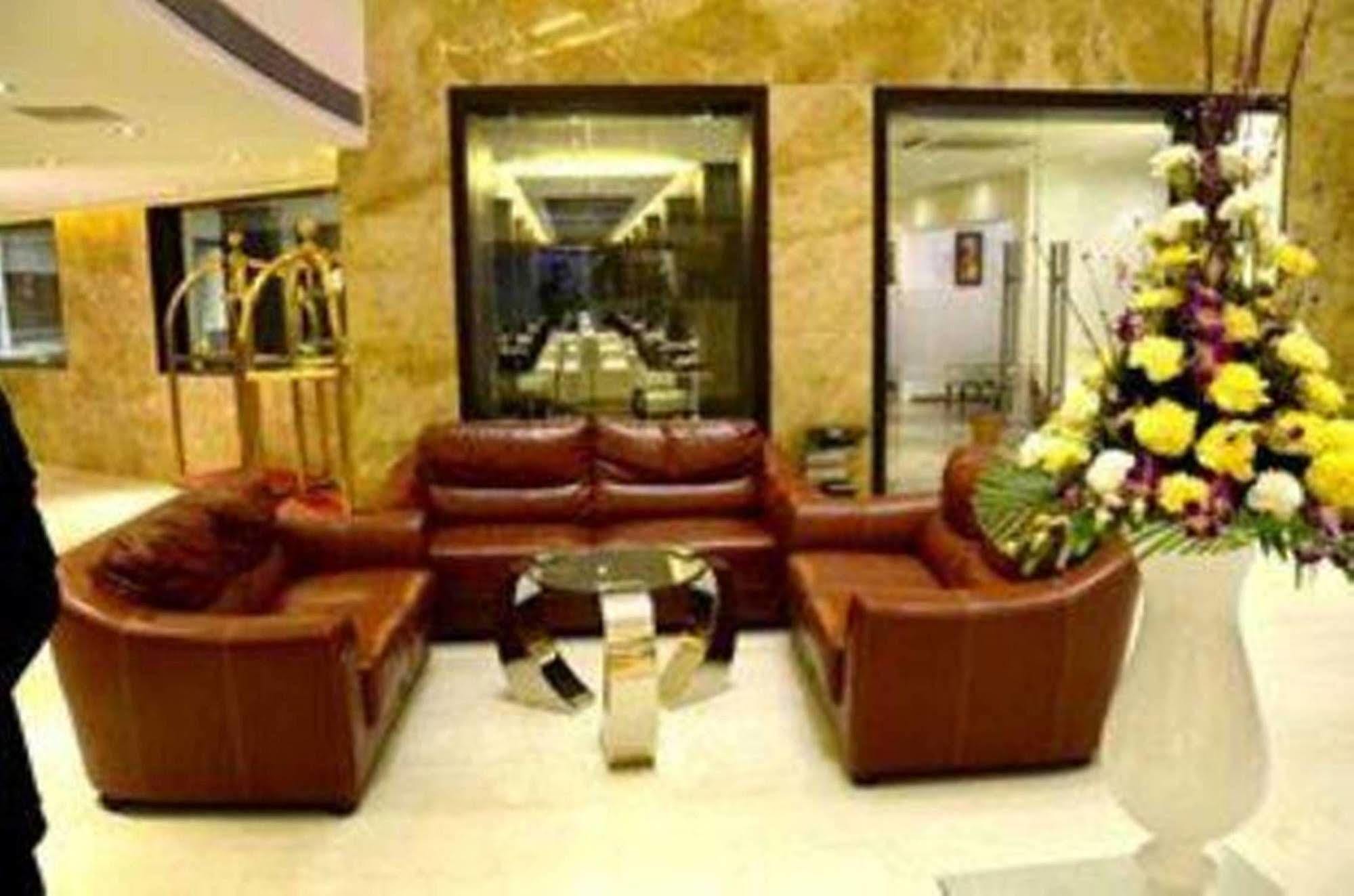 Regenta Central Harimangala Bharuch Екстер'єр фото